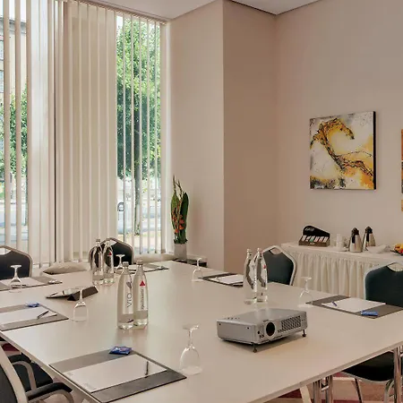 ラディソン ブルー